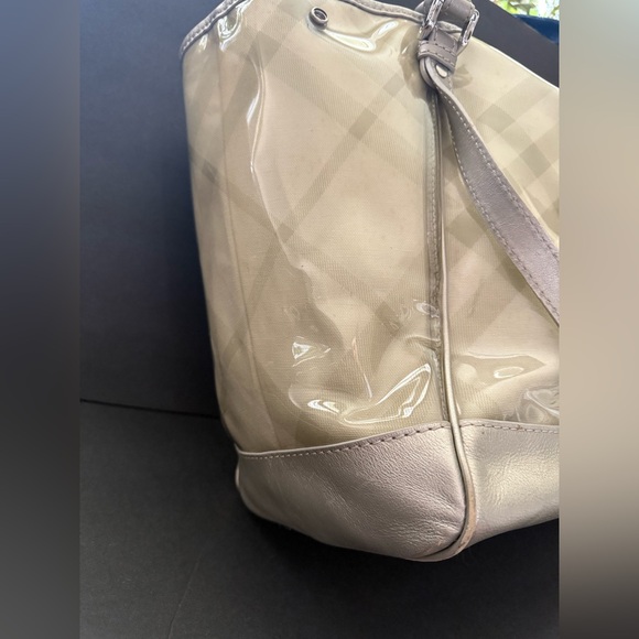 Burberry metallic leather trim pvc bag - Picture 13 of 14